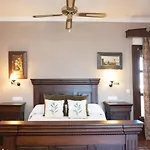 Encanto Villa